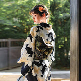 Kimono femme japonais fleurs de cerisier avec ceinture obi