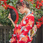 Kimono japonais femme motifs grue traditionnel 