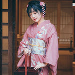 Kimono japonais traditionnel femme