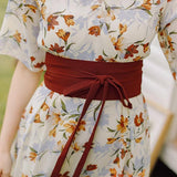 Robe fleurie japonaise avec ceinture obi